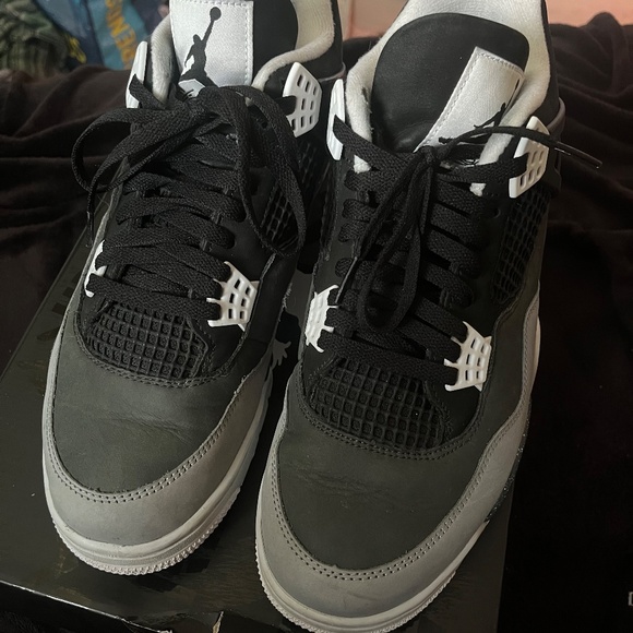 Jordan 4 Fear - Picture 7 of 7